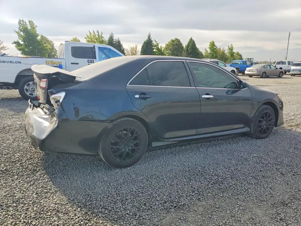 2013 TOYOTA CAMRY SE  