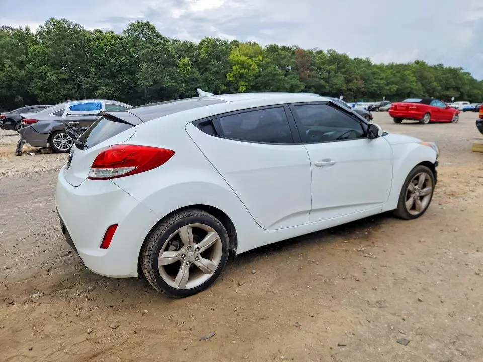 2015 HYUNDAI VELOSTER BASE  
