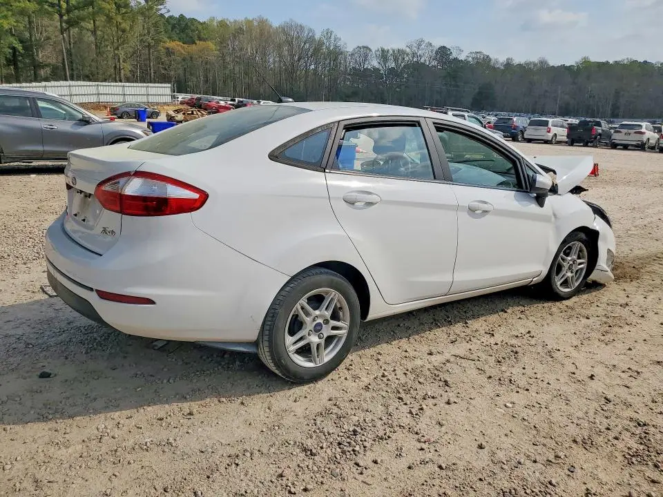 2018 FORD FIESTA SE  