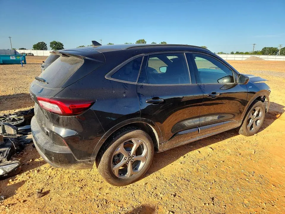 2024 FORD ESCAPE ST LINE  