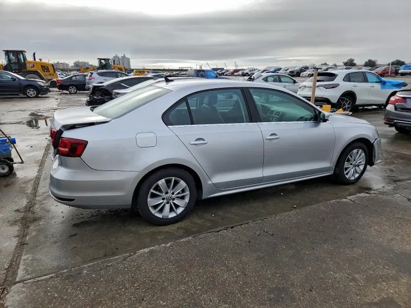 2016 VOLKSWAGEN JETTA SE  