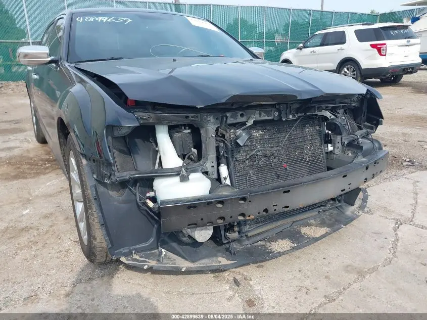 2012 CHRYSLER 300 LIMITED
