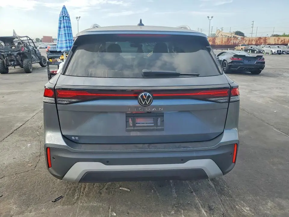2026 VOLKSWAGEN TIGUAN SE  