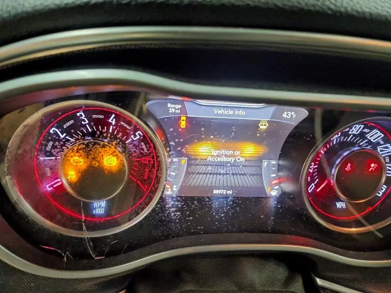 2015 DODGE CHALLENGER SXT PLUS  