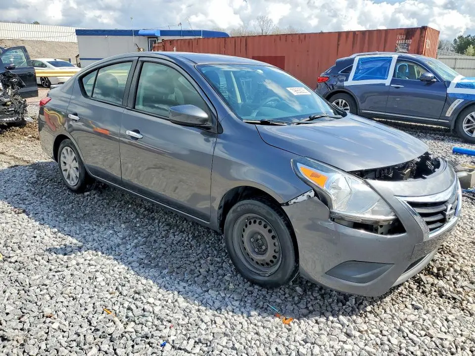 2019 NISSAN VERSA SV  