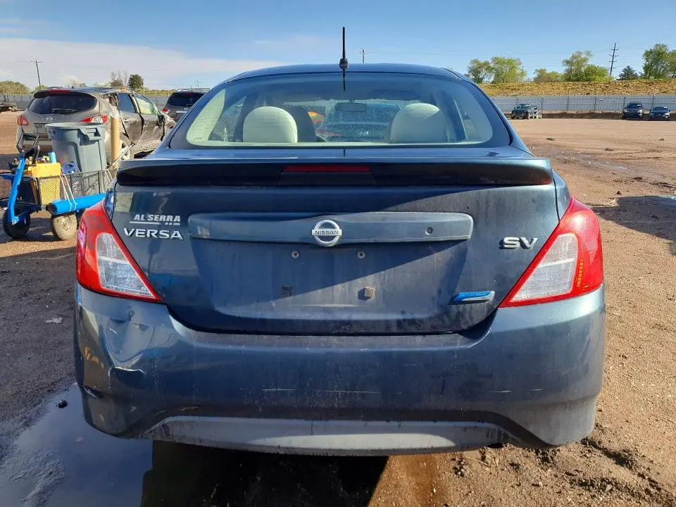 2015 NISSAN VERSA 1.6 SV  