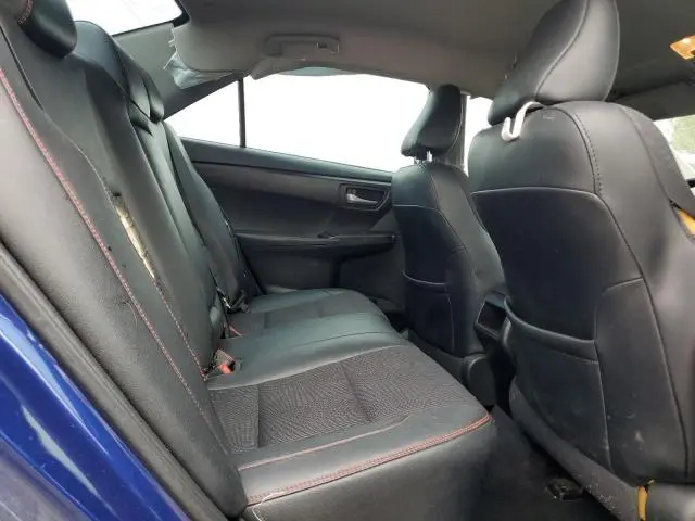 2016 TOYOTA CAMRY LE  