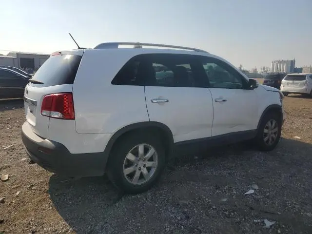 2011 KIA SORENTO BASE  