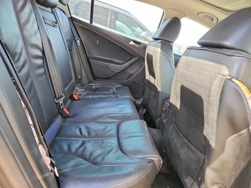 2010 VOLKSWAGEN PASSAT 2.0T  