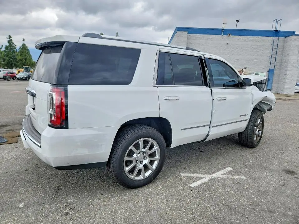 2016 GMC YUKON DENALI  