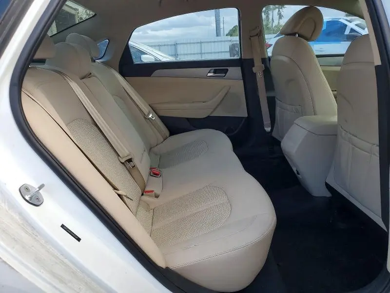 2017 HYUNDAI SONATA SE  