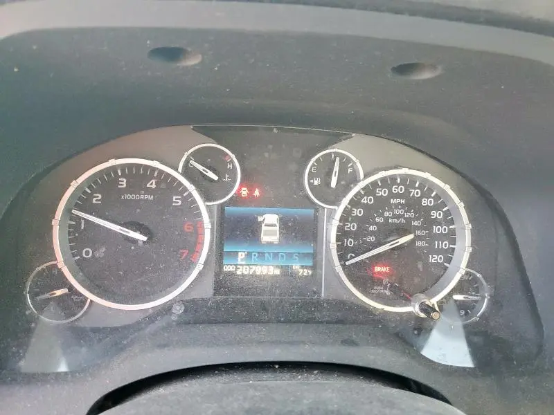 2016 TOYOTA TUNDRA CREWMAX SR5  