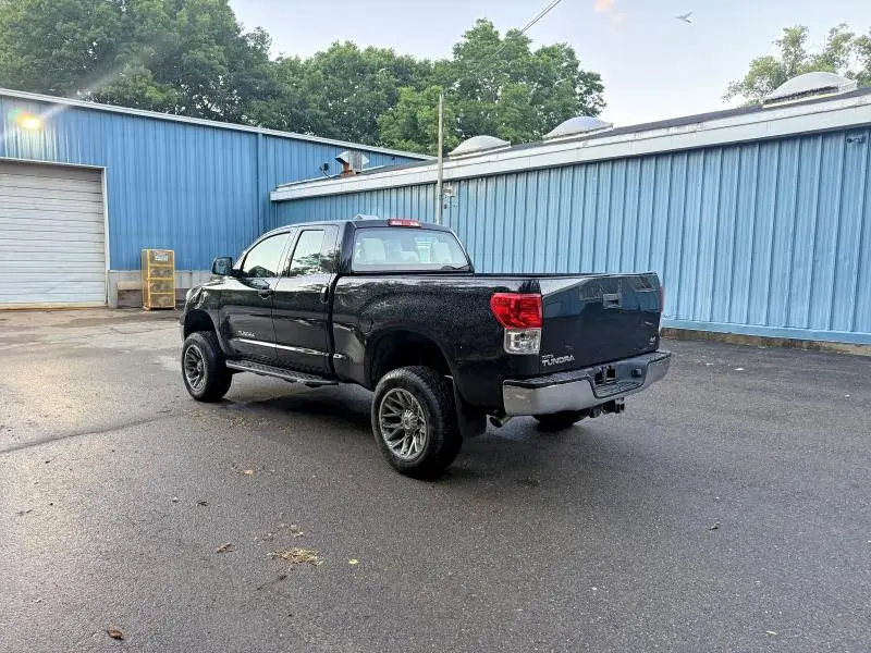 2011 TOYOTA TUNDRA DOUBLE CAB SR5  