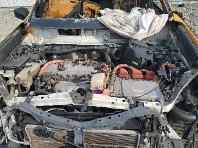 2017 TOYOTA RAV4 HV LE  