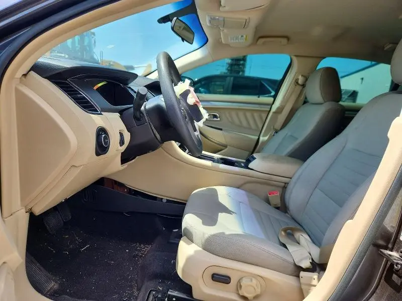 2017 FORD TAURUS SE  