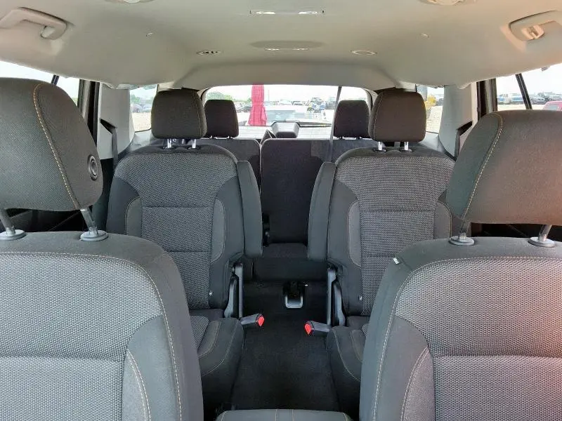 2019 CHEVROLET TRAVERSE LT  