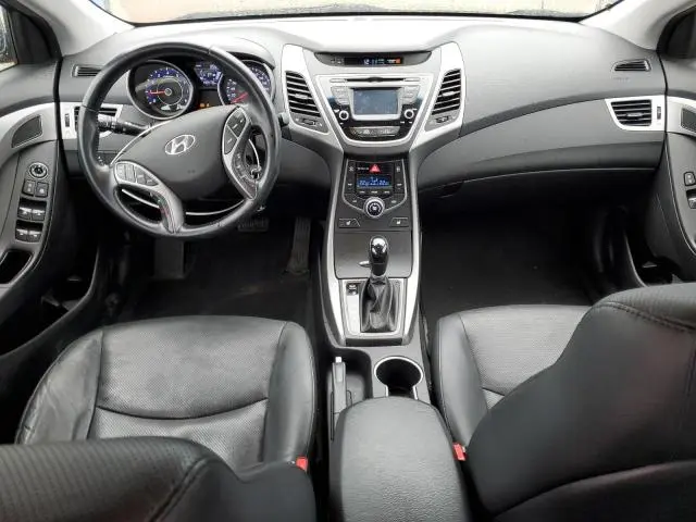 2014 HYUNDAI ELANTRA SE  
