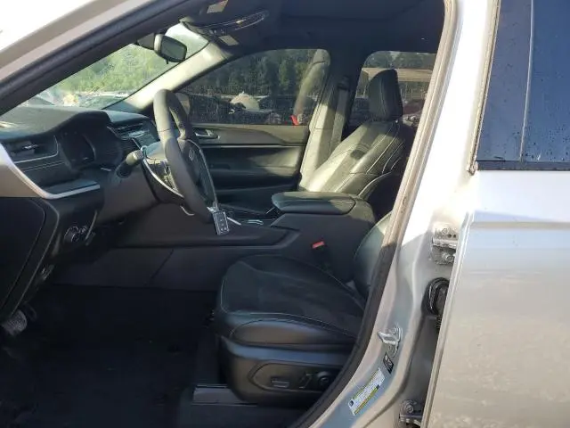 2024 JEEP GRAND CHEROKEE L LAREDO  