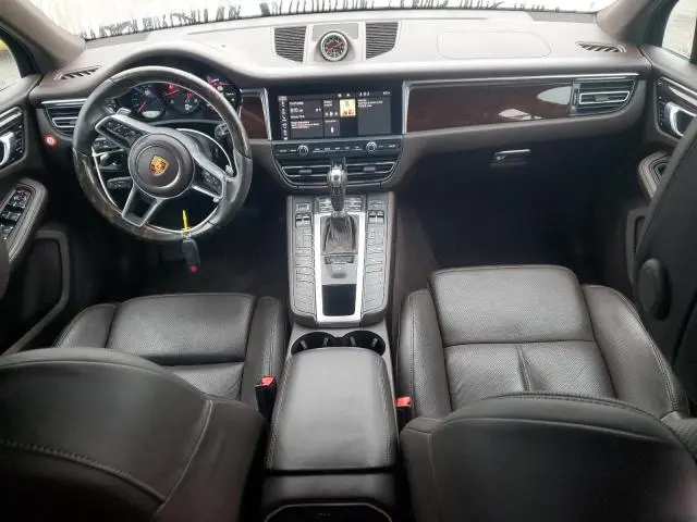 2019 PORSCHE MACAN   