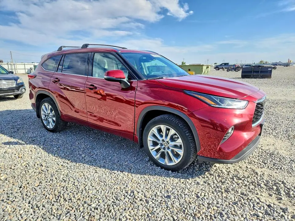 2022 TOYOTA HIGHLANDER LIMITED  