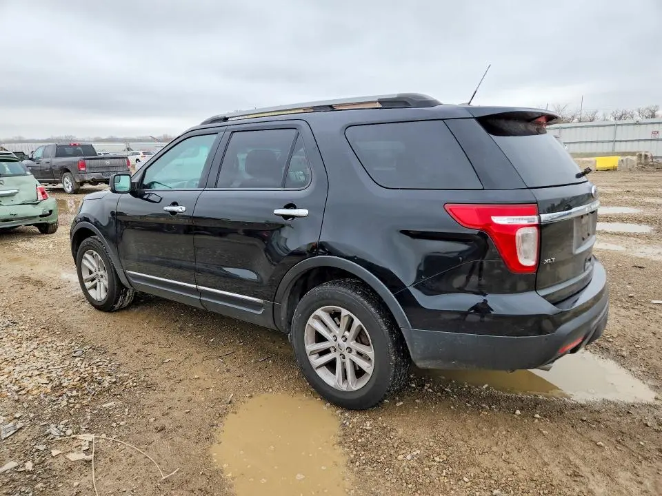 2011 FORD EXPLORER XLT  