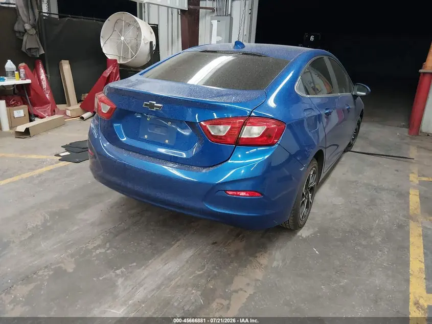 2018 CHEVROLET CRUZE LT AUTO