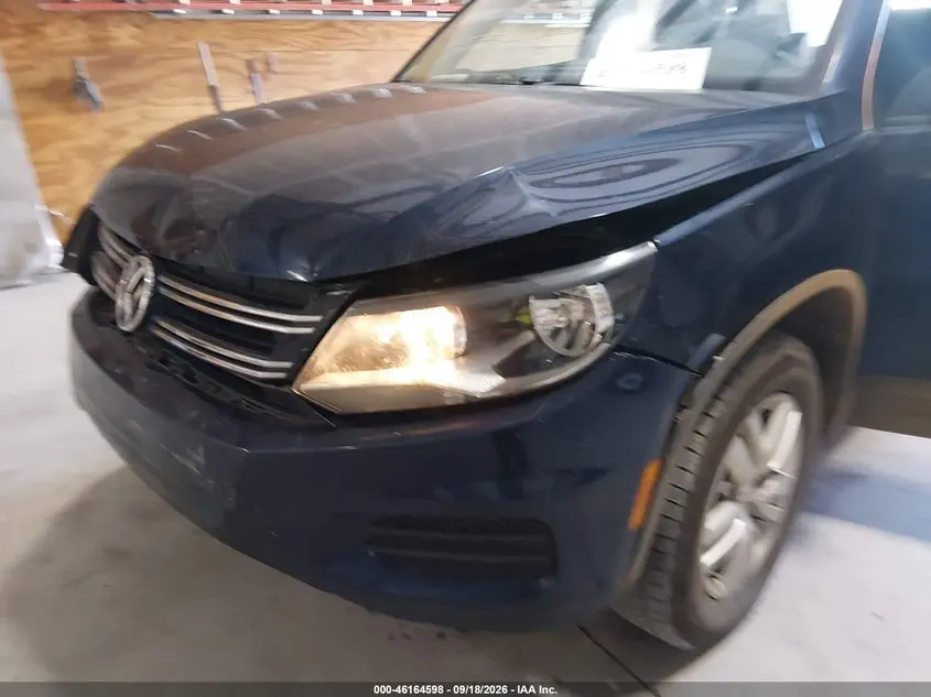 2015 VOLKSWAGEN TIGUAN S