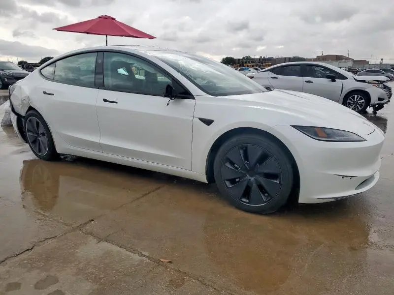 2024 TESLA MODEL 3   