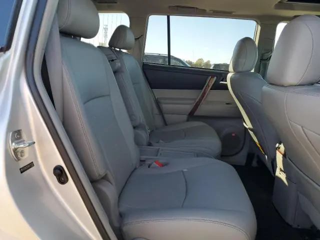 2013 TOYOTA HIGHLANDER LIMITED  