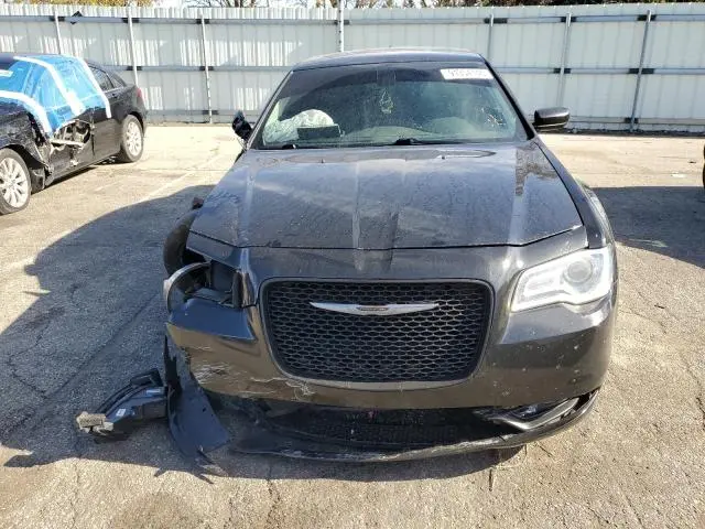 2016 CHRYSLER 300C   
