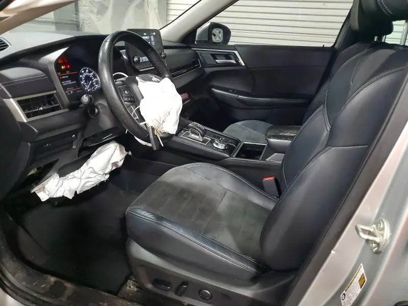 2023 MITSUBISHI OUTLANDER SE  