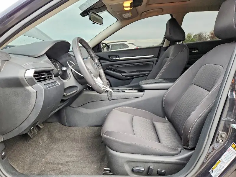 2022 NISSAN ALTIMA SV  