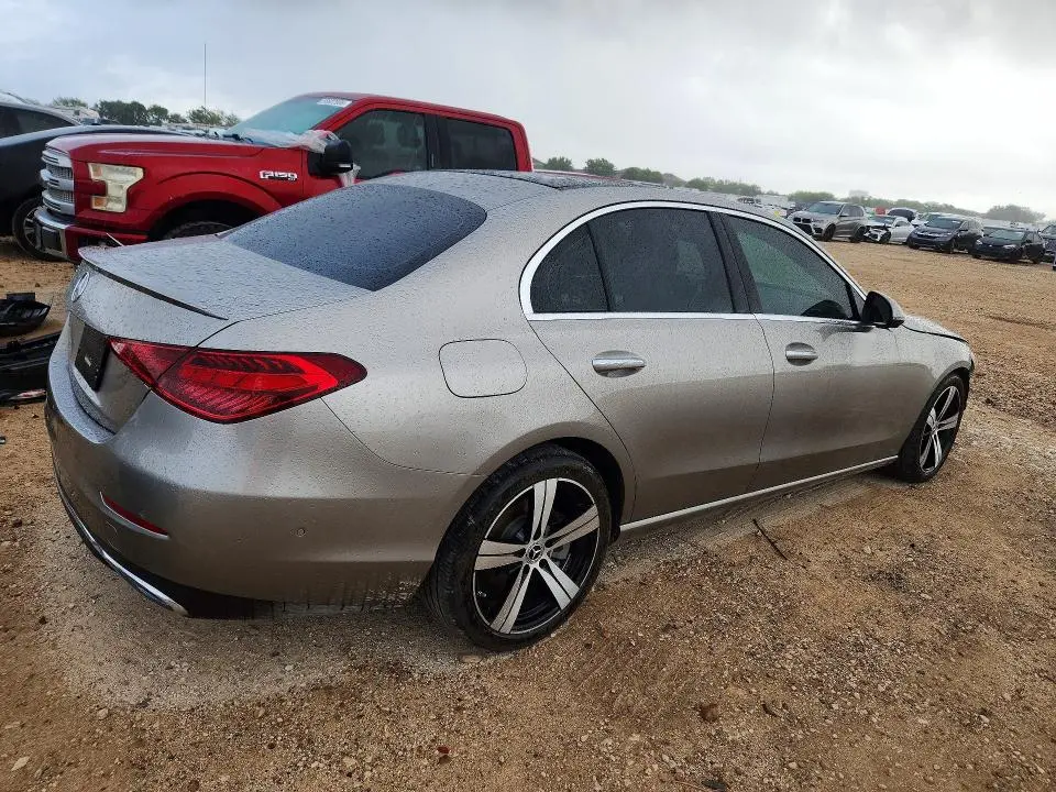 2024 MERCEDES-BENZ C 300  