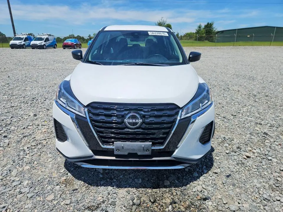 2023 NISSAN KICKS S  