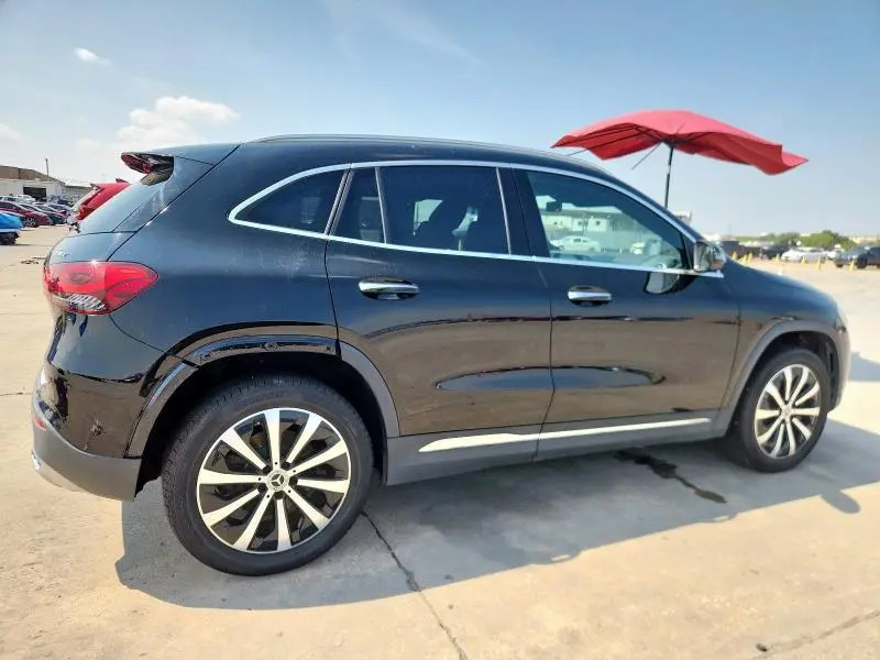 2022 MERCEDES-BENZ GLA 250 4MATIC  