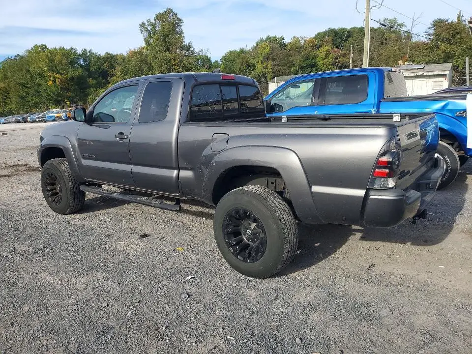 2015 TOYOTA TACOMA BASE  