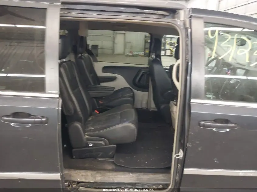 2014 CHRYSLER TOWN & COUNTRY TOURING