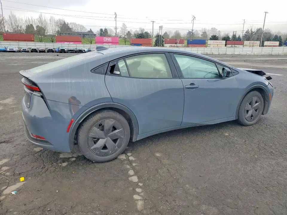 2024 TOYOTA PRIUS LE  
