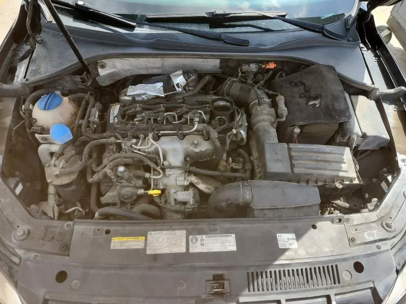 2014 VOLKSWAGEN PASSAT SE  
