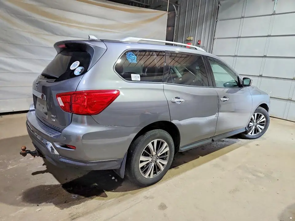 2019 NISSAN PATHFINDER SV  