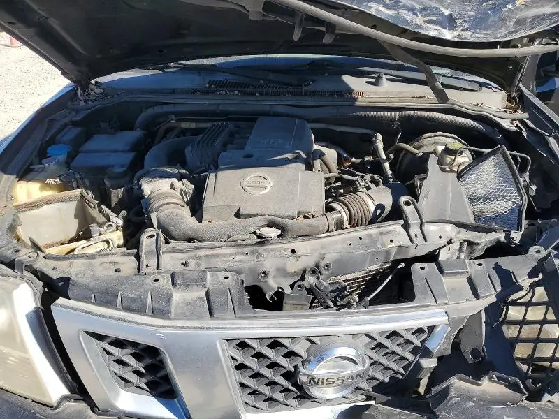 2013 NISSAN FRONTIER S  