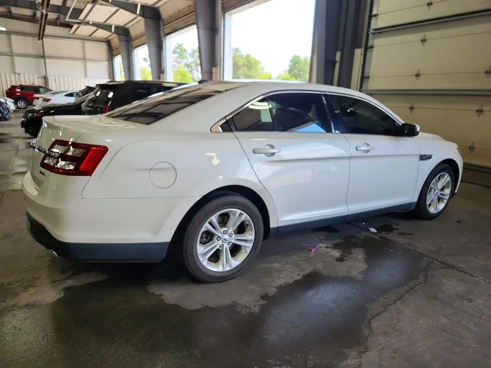 2014 FORD TAURUS SEL  