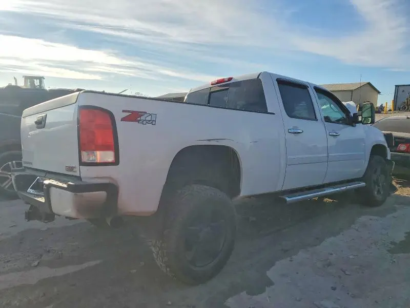 2014 GMC SIERRA K2500 DENALI  