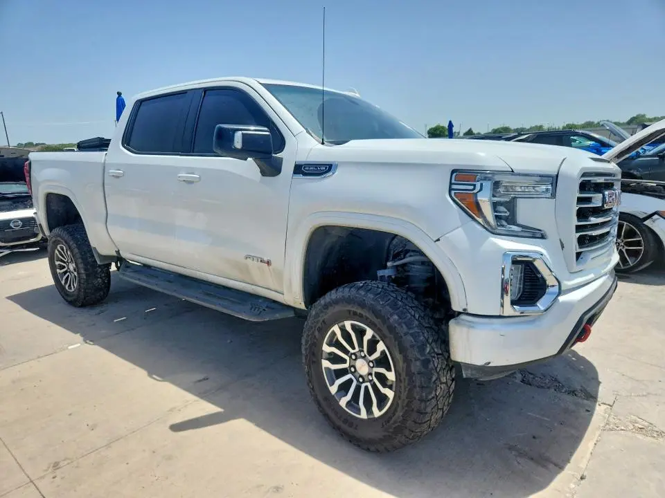 2021 GMC SIERRA K1500 AT4  