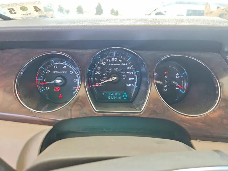 2010 FORD TAURUS SEL  