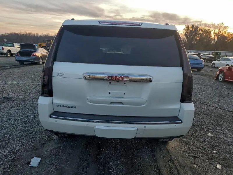 2016 GMC YUKON DENALI  