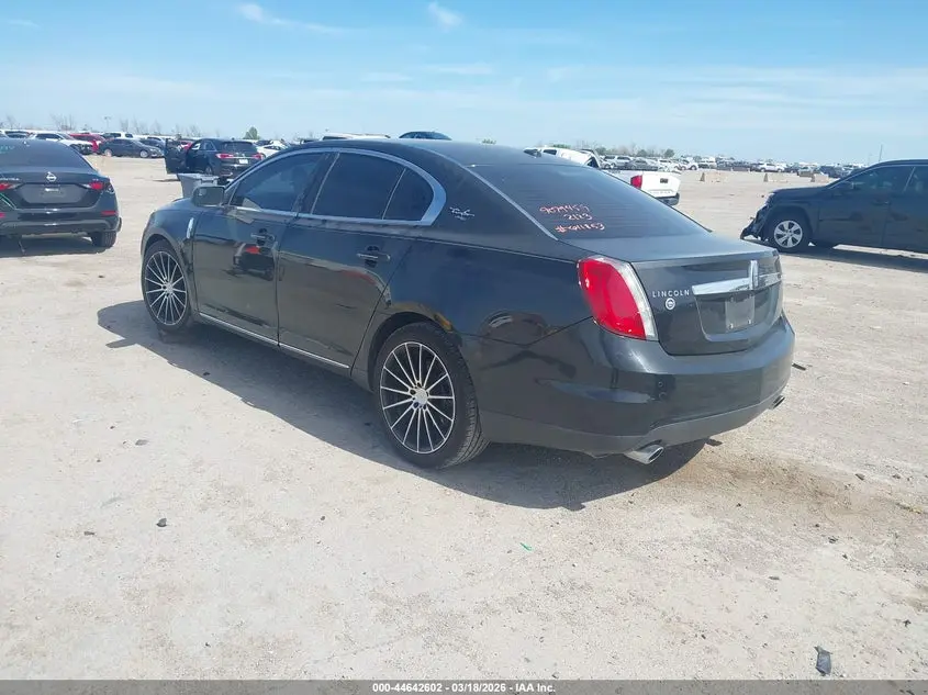 2010 LINCOLN MKS  