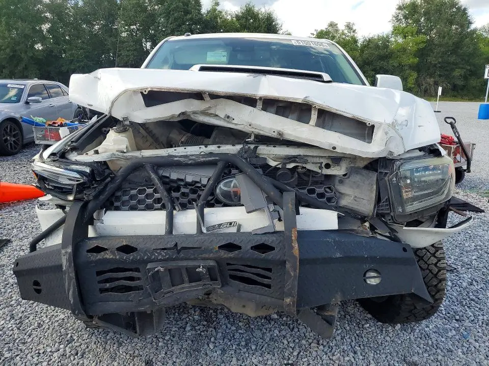 2018 TOYOTA TUNDRA CREWMAX SR5  