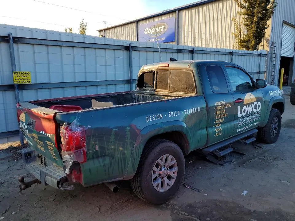 2018 TOYOTA TACOMA SR5 V6  