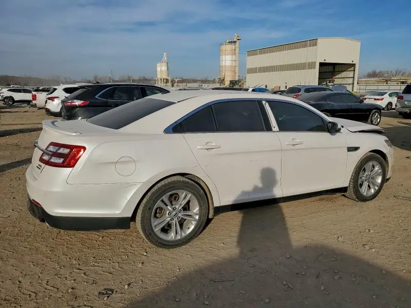 2018 FORD TAURUS SEL  